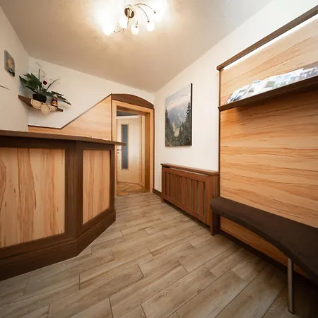 Haus Alexander 아파트 란켄펠트